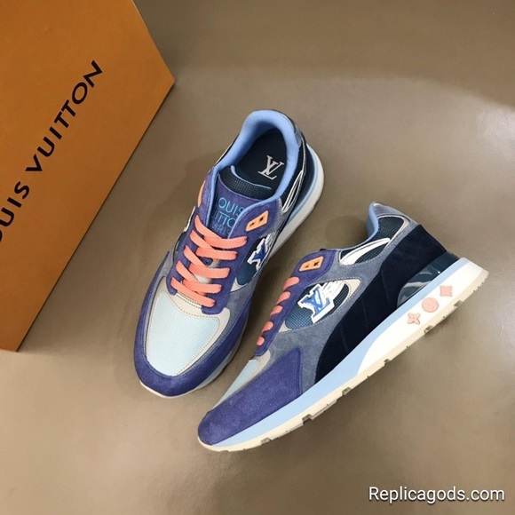 Exclusive Louis Vuitton run away sneakers - Picture 3 of 3